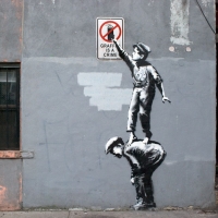banksy_better-out-than-in_streetart_8