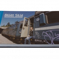 blatt-stal_blue-steel_front_1-spraydaily