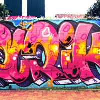 Zurik_HMNI_Graffiti_Girl_Bogota_Colombia_10