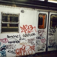 mesh_aok_nyc_graffiti_subway_10