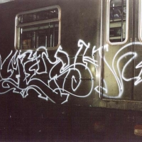 mesh_aok_nyc_graffiti_subway_11