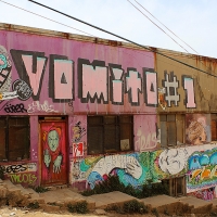 Valparaiso_Chile_Allyouseeiscrimeinthecity_Graffiti_Spraydaily_13_Vomito.jpg